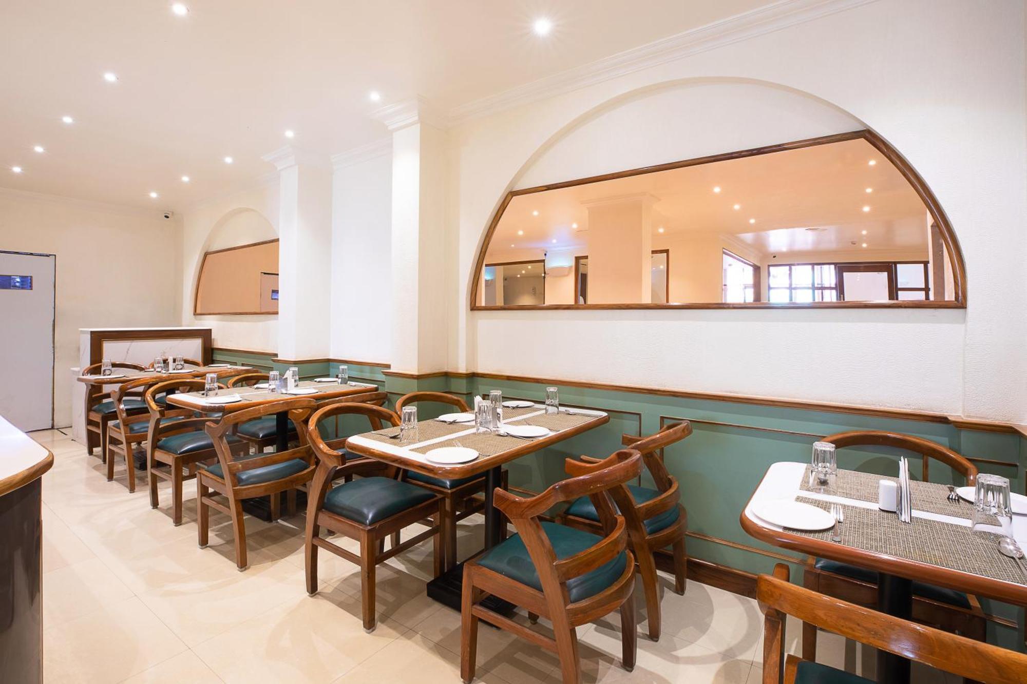 Hotel Avon Ruby Dadar — Photos 1